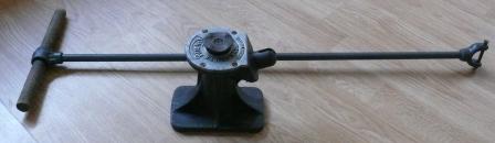 Tools 56719 Lifting Jack & Handle.JPG